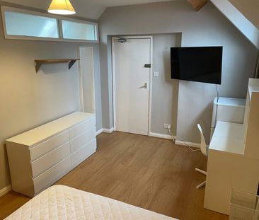 Room in a Shared House, Glasshouse St, NG1 - Photo 4