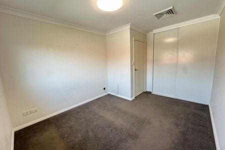 13A Rex Road - Photo 3