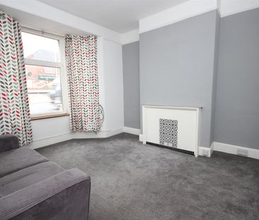 2 bed Terraced House for let - Photo 2