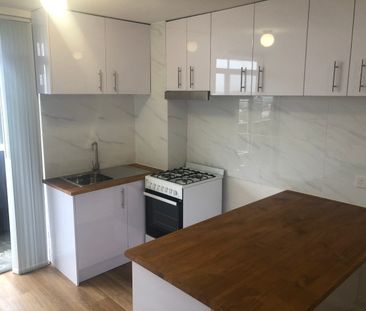 RENOVATED 1 X 1 APARTMENT - Photo 2