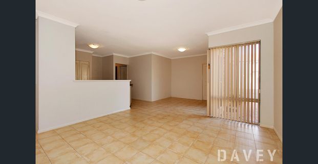 Beautifully Presented 3x2 Villa in Quiet Cul-de-Sac - Photo 1