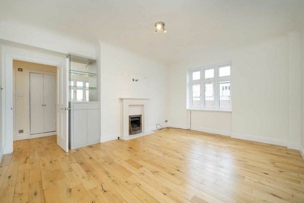 Hall Road, St John's Wood, NW8 - Photo 1