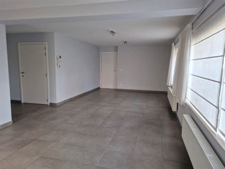 Gelijkvloers appartement met 1 slaapkamer en staanplaats - Foto 5