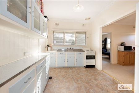 3 Bedroom Home - Photo 3