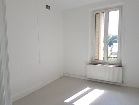 Location Appartement 2 pièces 50m² NANCY 54000 - Photo 2