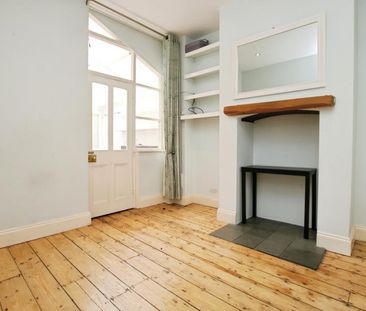 4 bedroom terraced house to rent - Photo 3
