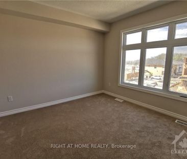 For Lease - 1414 Hemlock Road, Manor Park - Cardinal Glen and Area,... - Photo 3