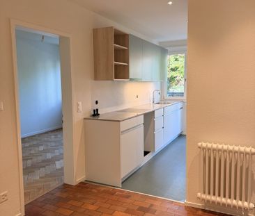 Umfassend sanierte 2.5-Zimmerwohnung mit modernem Ausbaustandard - Foto 3