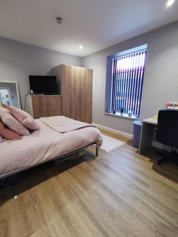 4 bedroom house to rent - Photo 3