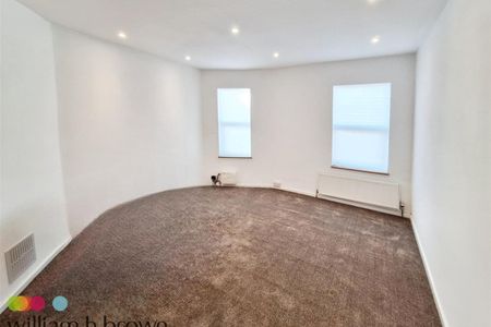 London Road, GRAYS - Photo 5