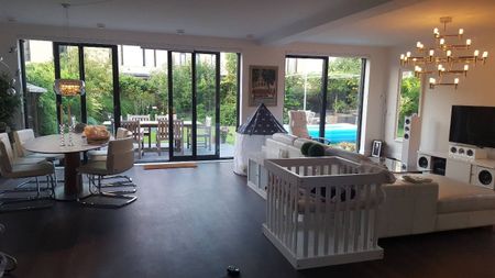 Te huur: Huis Kees Schererhof in Amsterdam - Photo 2