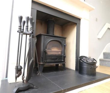2 bedroom semi-detached house to rent - Photo 1