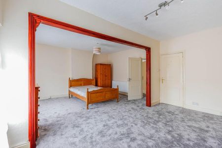 2 bedroom maisonette to rent - Photo 5