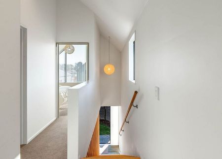 Sunny Standalone House in Addington! - Photo 3