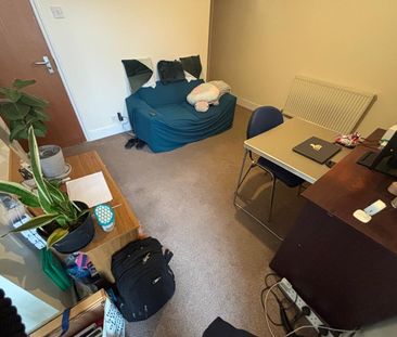 1 Bed Flat, Caversham, RG4 - Photo 1