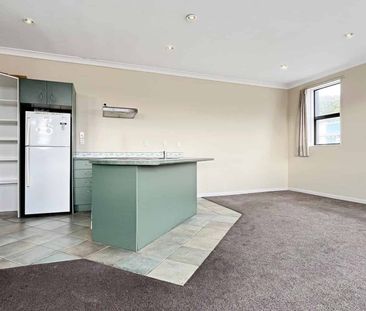 ONE WEEK FREE RENT - Four Bedroom Living - Welcome to 11/253 Riddif... - Photo 4