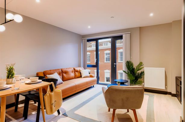 Deluxe Ensuite - Photo 1