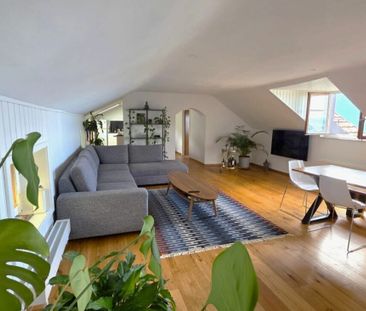 WITH MODERN COMFORT AND STAMPED - Foto 1