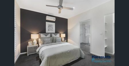 Gorgeous Three Bedroom Townhouse in Prime Location - Photo 5