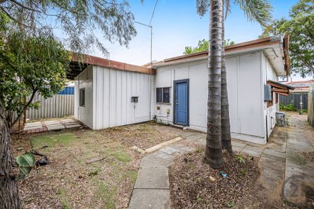 Character Home in Great Location! - Photo 4