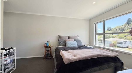 3 bedroom home in Lower Hutt - Photo 5