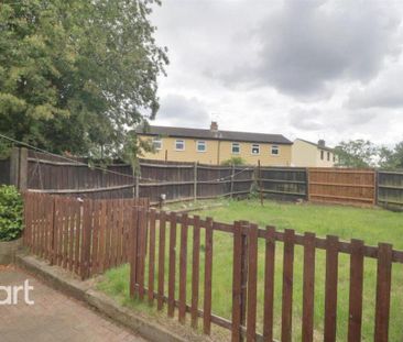 3 bedroom semi-detached house to rent - Photo 3