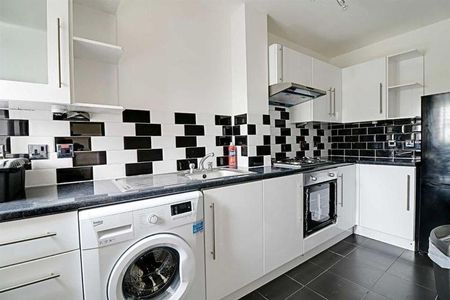 2 bedroom terraced house to rent - Photo 5