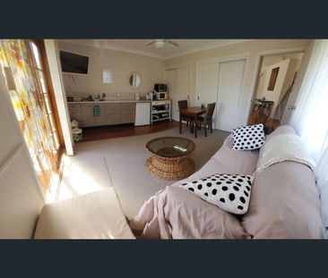 Beach Flat – Your Relaxing Coastal Escape - Fully furnished - Photo 1