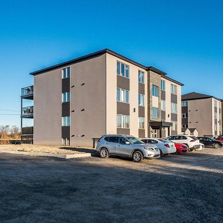 Beau grand 5 1/2, Ormstown, Libre maintenant ! - Photo 3