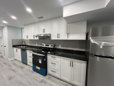 For Lease - 22 Amboise Crescent Unit# Basement, Brampton, Ontario - Photo 3