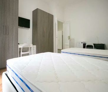 Piazza Maria Adelaide di Savoia, Milan, Lombardy 20129 - Foto 3