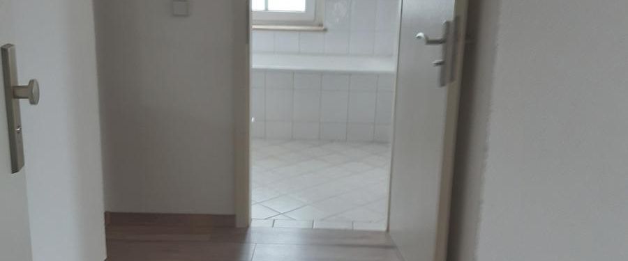 Perfekt für mich, gemütliche Dachgeschosswohnung mit Einbauküche - Photo 1