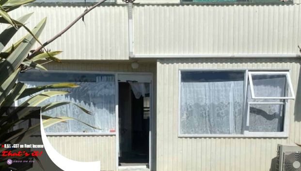 Spacious 2-Bedroom Flat - Photo 1