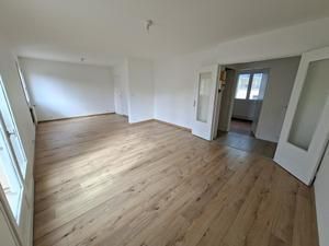 Location - Appartement T4 Autre - Photo 1
