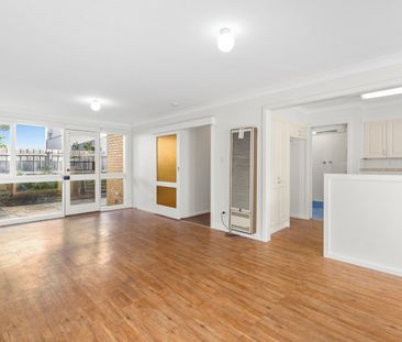 PRIVATE UNIT IN TREE LINED STREET - Photo 3