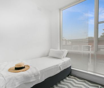 Beautiful Ground Floor Unit - Photo 4