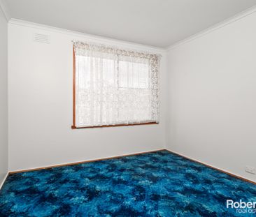 3 BEDROOM HOME IN RAVENSWOOD - Photo 3