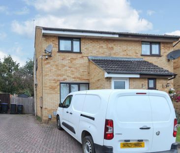 2 bedroom semi-detached house to rent - Photo 4