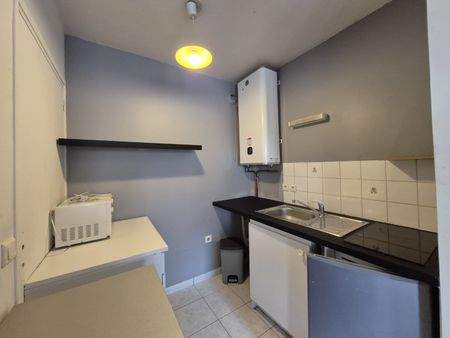 Location Appartement 1 pièce 34m² VALENCIENNES 59300 - Photo 3
