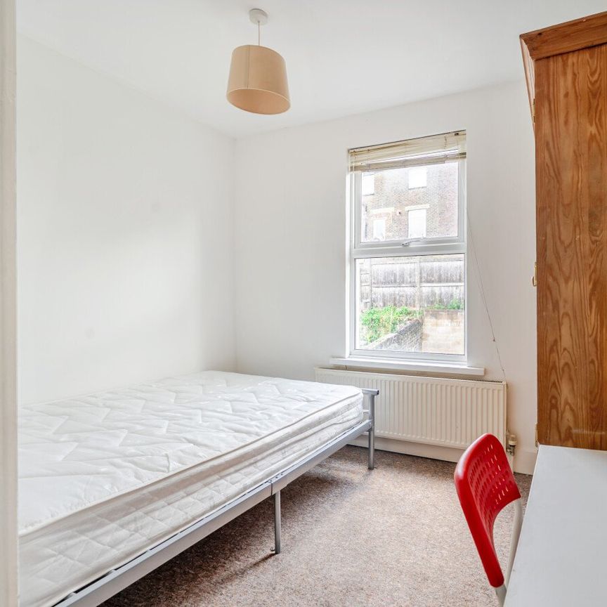 1 bedroom terraced house share to rent - Photo 1