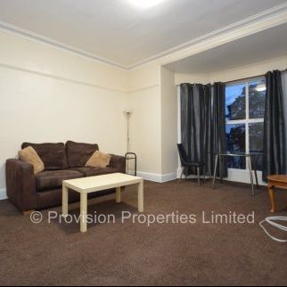 2 Bedroom Flats in Leeds - Photo 1