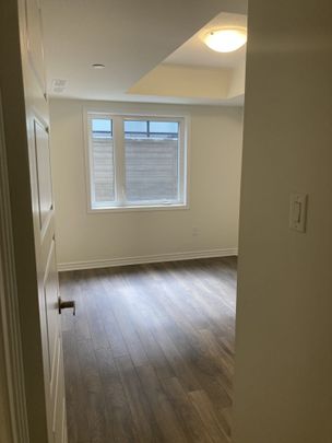 For Lease - 2791 Eglinton Avenue Unit# 542, Toronto, Ontario - Photo 1