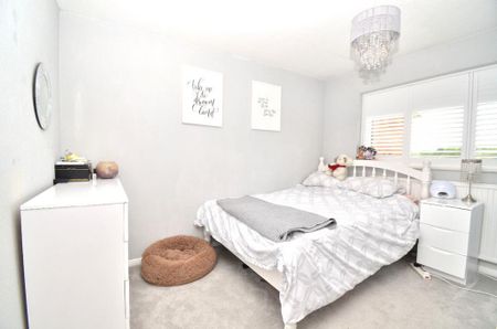 3 bedroom terraced house to rent - Photo 4