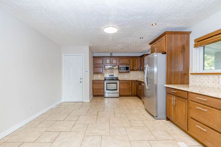 For Lease - 392 Greenfield Avenue Unit# Upper, Kitchener, Ontario - Photo 5