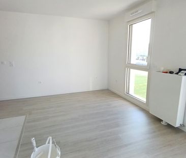 location Appartement T1 DE 30.7m² À ASNIERE SUR SEINE - Photo 1