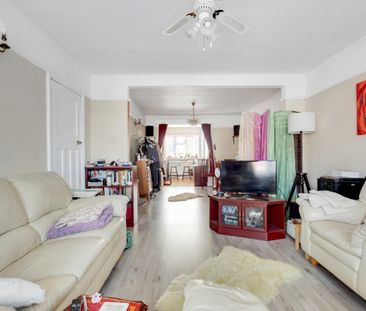 3 bedroom House To Let - Photo 4