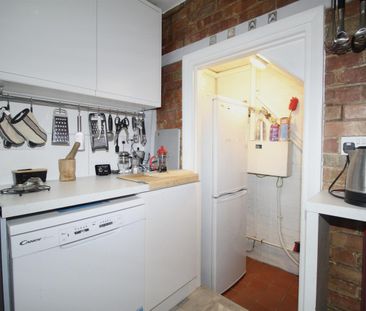 1 Bedroom Room to Rent To Let - Photo 5