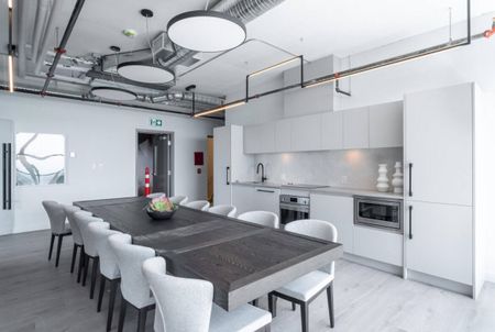 904-13745 George Junction, Surrey - Photo 2