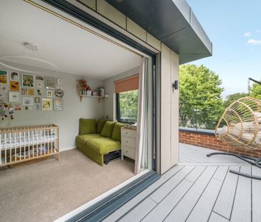 2 Bed Penthouse, Barrowgate Road, W4 - Photo 6