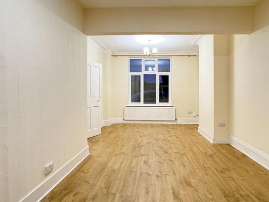 3 bedroom terraced house to rent - Photo 1